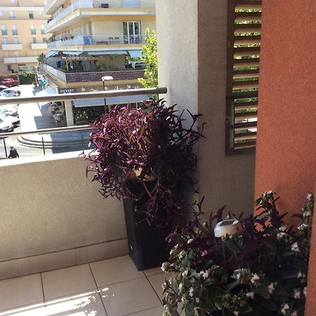 Bord De Mer Frejus Luaran gambar