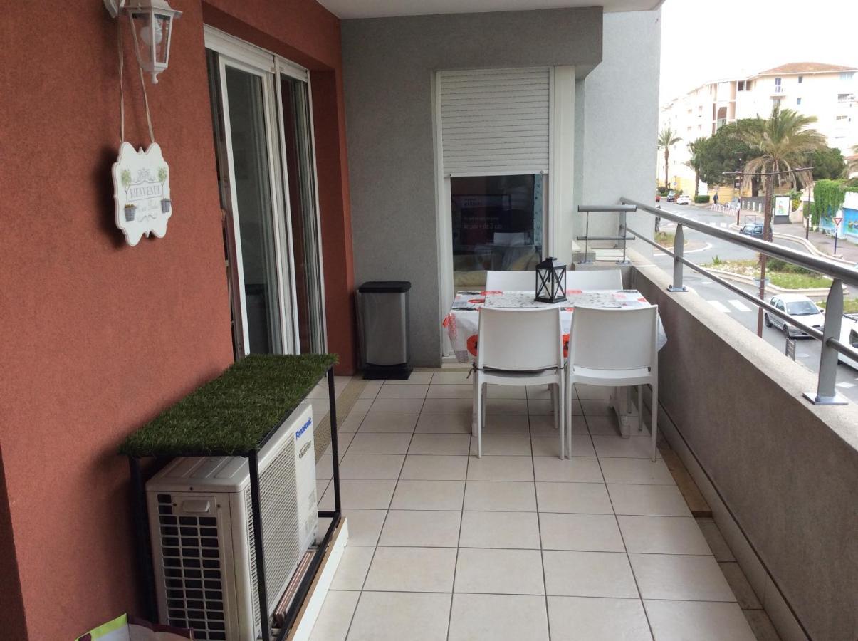 Bord De Mer Frejus Luaran gambar